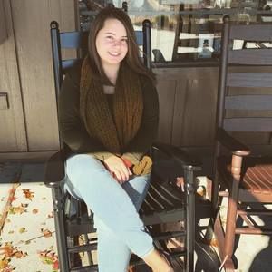 Meet your Posher, Nicole